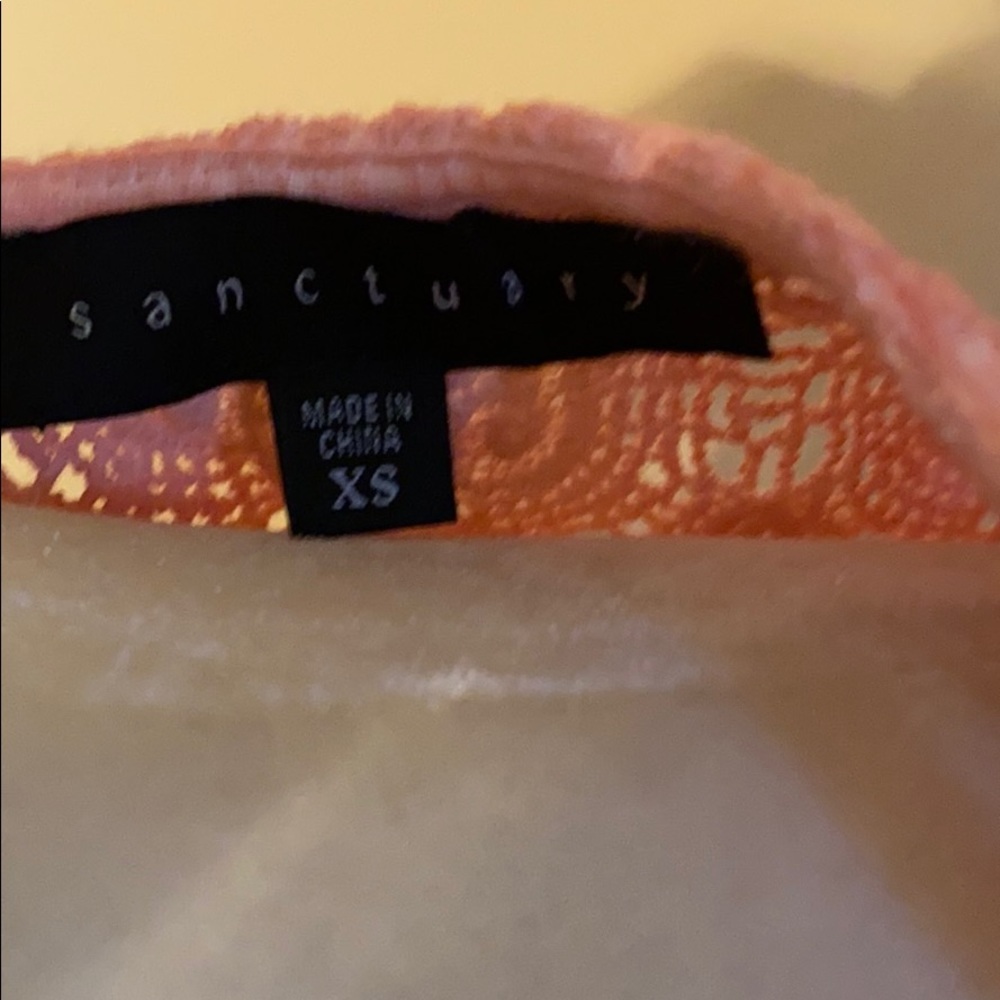 Sanctuary top - Picture 8 of 10